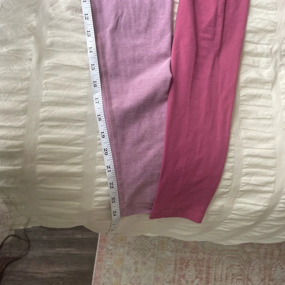 (2 pairs) Beyond Yoga Valentines' Day Balletcore bundle - Picture 9 of 10